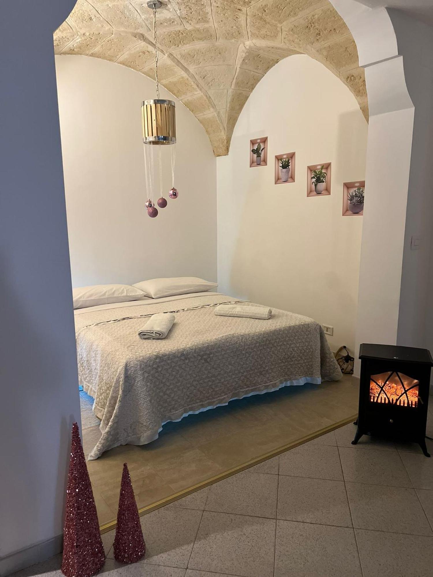 History House Apartment Fasano Bagian luar foto